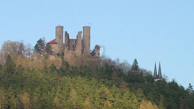 Burg-Hanstein_0086_Seitenansicht