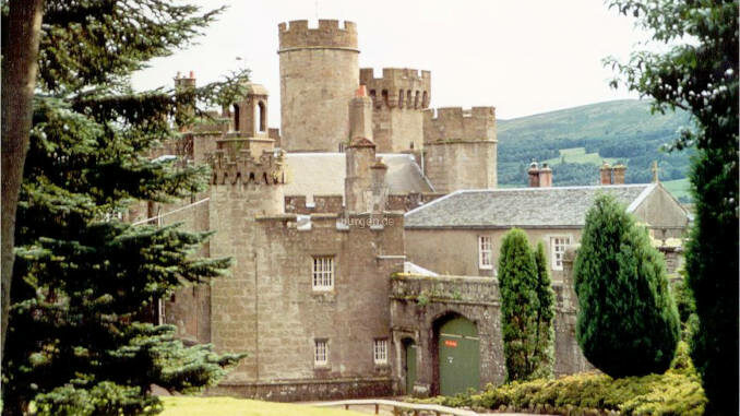 Balloch-Castle_678