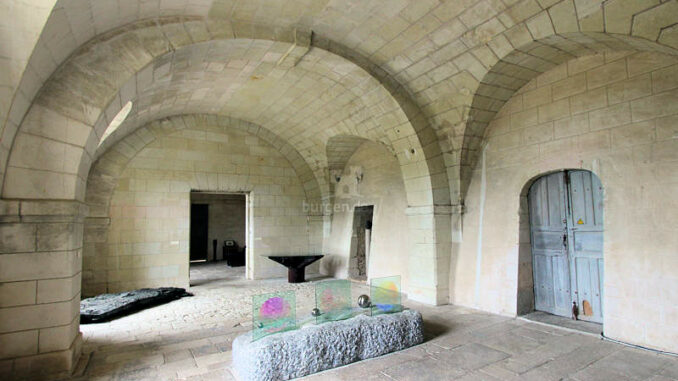 Chateau-d-Oiron_5590_Ausstellung-Spiegelungen