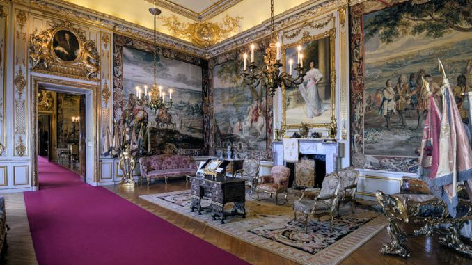 Blenheim-Palace_First-State-Room