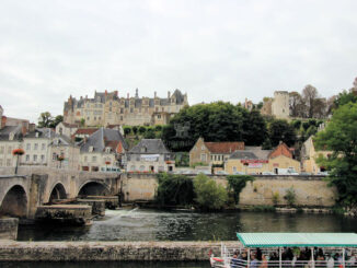 Blick über den Fluss - Château de Saint-Aignan