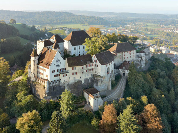 Luftbild Schloss Lenzburg / Aargau