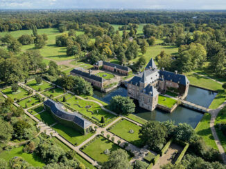 Schloss und Park aus der Luft - Schloss Twickel