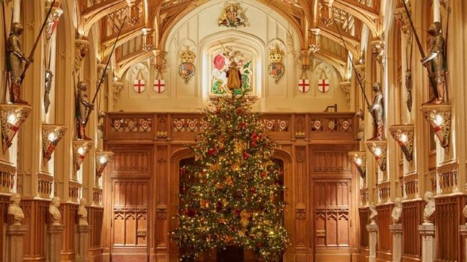 Windsor Castle Christmas Tree © Royal Collection Trust (c) Her Majesty Queen Elizabeth II 2021