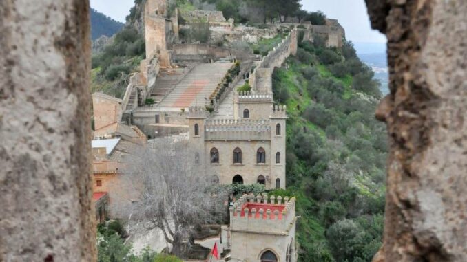 Blick vom Castillo Mayor auf das Castillo Menor_c-Emer Iglesias