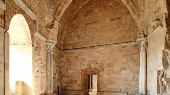 Raum im Castel Del Monte _ Luglio 2012 _ Johan Haggi _ Flickr800