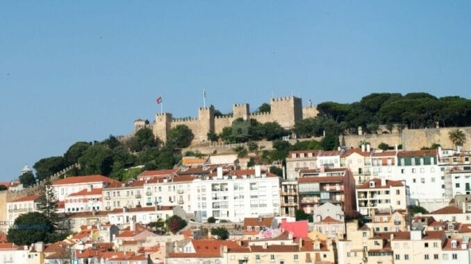 Das Castelo de São Jorge über der Stadt © Arthouse Studio