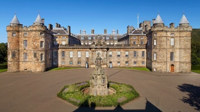 Palace of Holyroodhouse Front (Peter Smith)